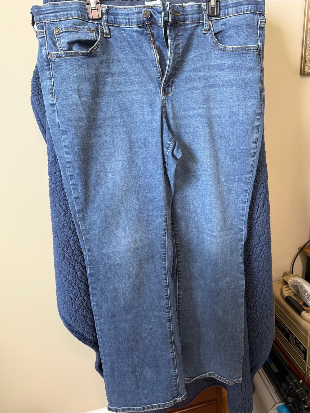 Wonderly Women’s Boot Cut Jeans - Medium Blue Wash (76)